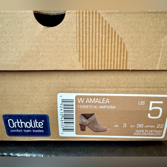 Koolaburra by Ugg Suede Ankle Boots women’s USA size 5 - Picture 7 of 8